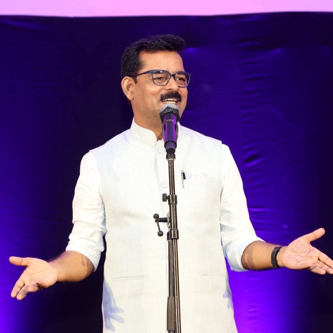 Hasya Kavi Dinesh Bawra