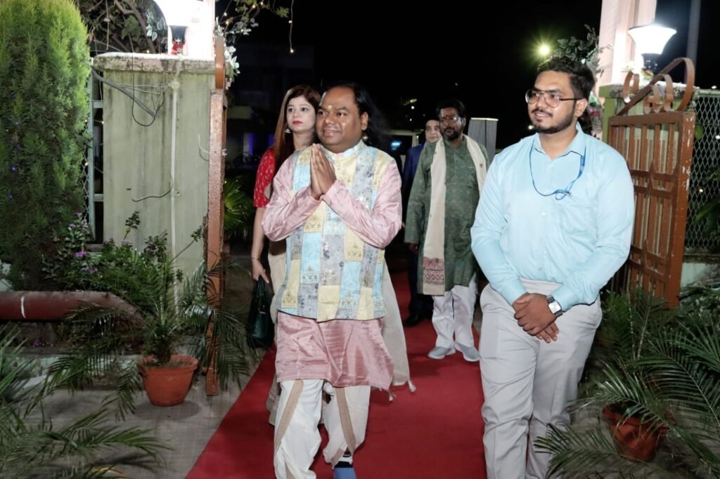 Hasya Kavi Sammelan organizer